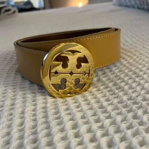 Tory Burch belt